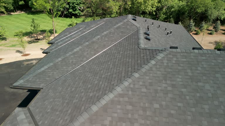 Fast & Reliable Emergency Roof Repairs in Mankato, MN